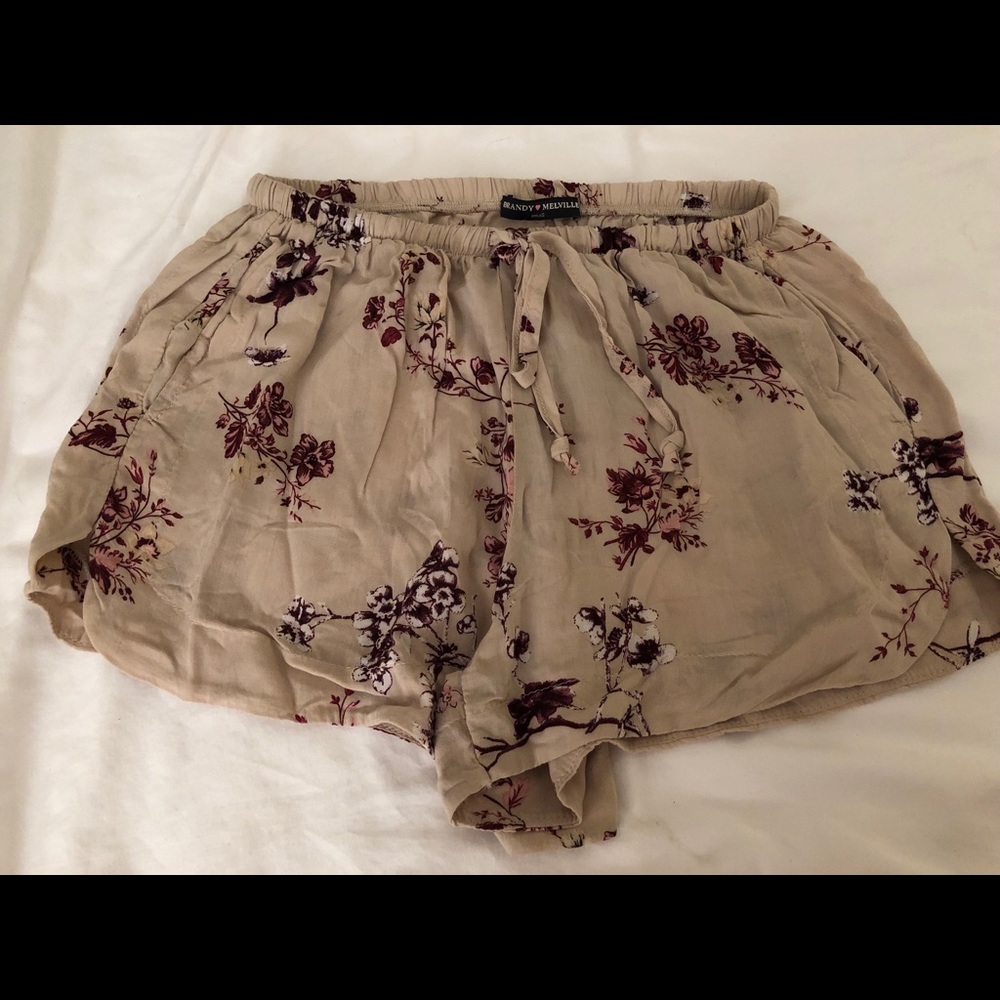 Brandy Melville adorable floral shorts